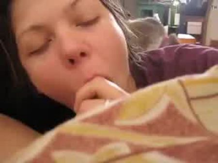 gozando na boca da irmã