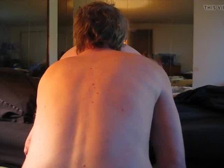 esposa gorda gosando por cima do marido