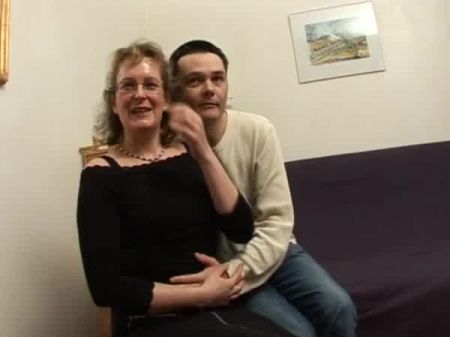 teen aime la chatte de milf