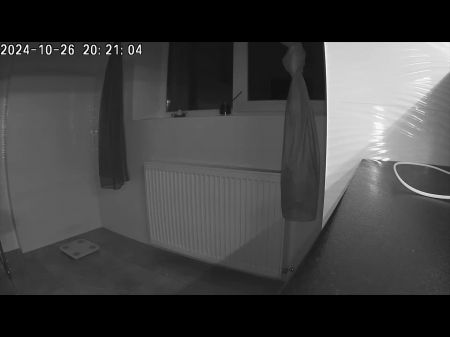 comendo a esposa negra na cozinha