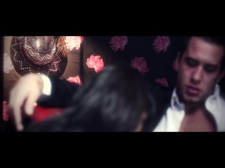 tu tem a buceta gostosa